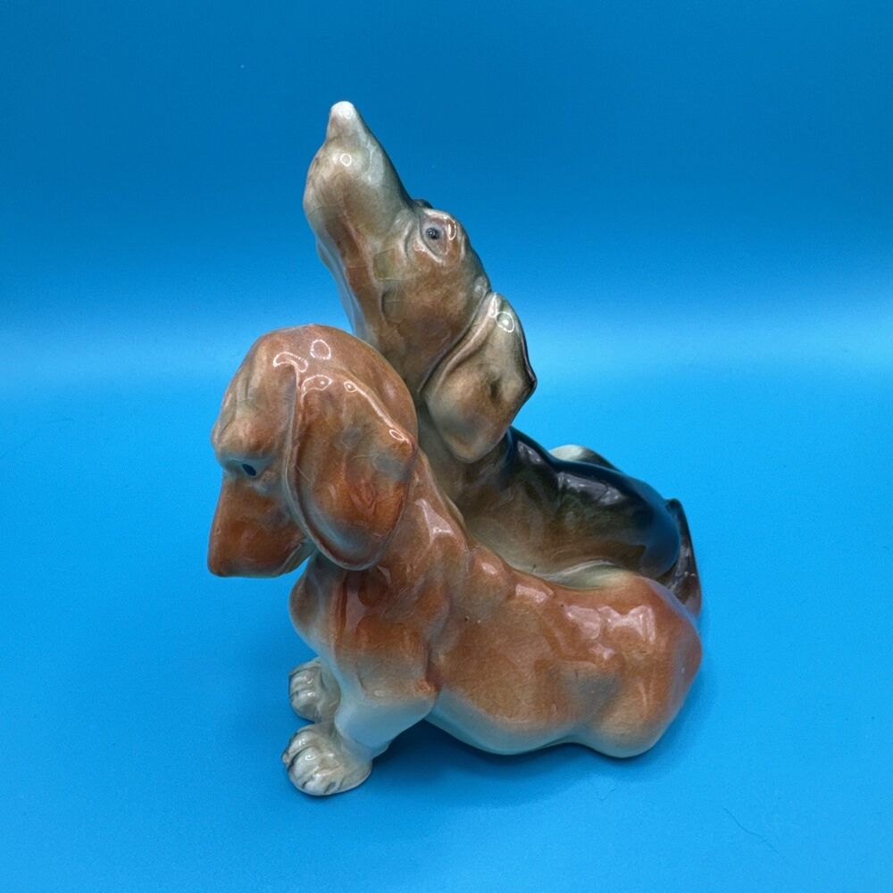 Vintage Wales Japan Two Dachshund Doxie Weiner Dogs Puppy Figurine Statue 5x5x4